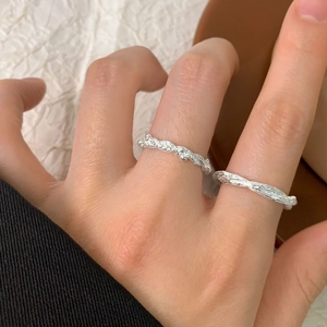 Bagues ouvertes en argent sterling S925 avec texture martelée et design torsadé pour femme