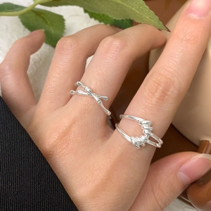 Bagues minimalistes en argent sterling S925 avec lignes entrelacées pour femmes