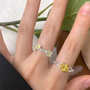 Elegant S925 sterling silver flower petal open ring with gold floral accents
