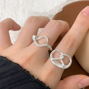 Minimalist S925 sterling silver snake texture ring and pretzel design set for women