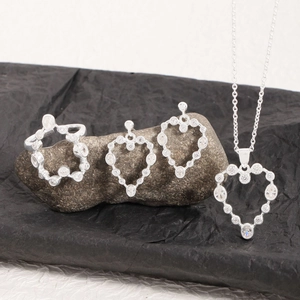 Parure de bijoux en argent S925 avec collier, boucles d'oreilles et bague cœur