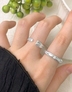 Close-up of S925 sterling silver double layer water drop ring with zircon star details