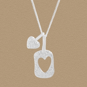 Collier Pendentif Double Cœur en Argent Sterling 925 pour Femme Chaîne de Clavicule Texture Martelée Bijoux Cadeau