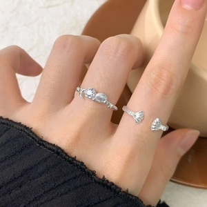 Adjustable S925 sterling silver ocean style shell ring set with moon and zircon details