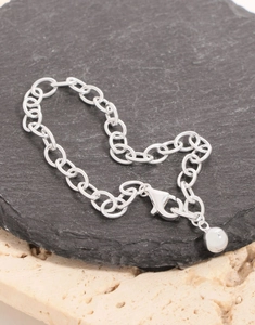 Bracelet chaîne à billes en argent S925 avec fermoir mousqueton sur pierre grise