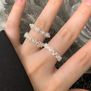 Three-piece S925 silver lace flower rings set with pearls and hollow floral patterns
