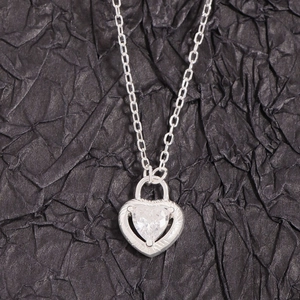 S925 sterling silver heart-shaped padlock necklace with sparkling zircon stone inlay