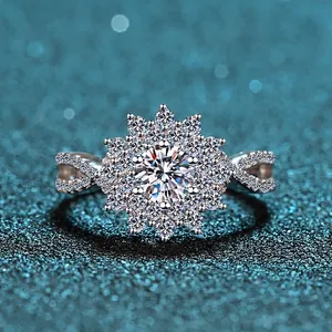 Bague fleur en argent 925 avec moissanite, design double pétale et anneau entrelacé