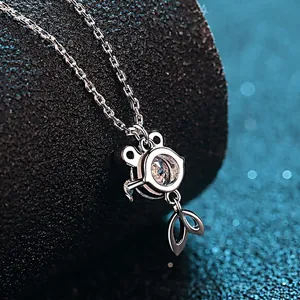 Collier poisson koi en argent sterling S925 avec pendentif moissanite étincelant