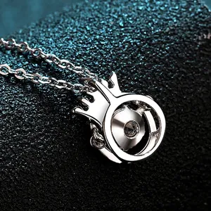 Élégant collier couronne en argent sterling S925 avec pendentif en moissanite de 50 points