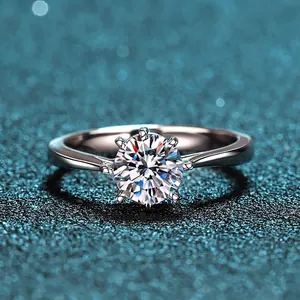 Bague classique en argent sterling 925 avec moissanite brillante 1 carat et serti six griffes