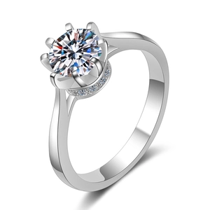 Bague en argent S925 avec moissanite 1ct et monture classique à six griffes élégante