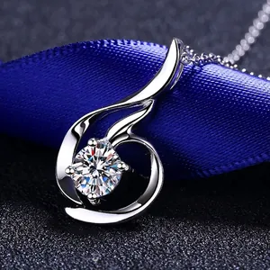 S925 Sterling Silber Schwan Moissanit Anhänger Halskette mit brillantem Rundschliff Stein