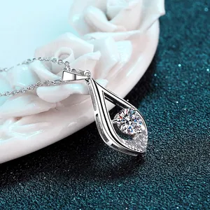 S925 sterling silver teardrop pendant necklace with a brilliant 0.5ct moissanite stone