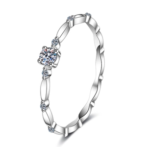 Elegant S925 sterling silver wavy band moissanite ring with brilliant round cut stones