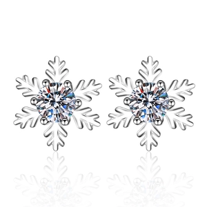 Orecchini a perno a fiocco di neve in argento S925 con pietre di moissanite