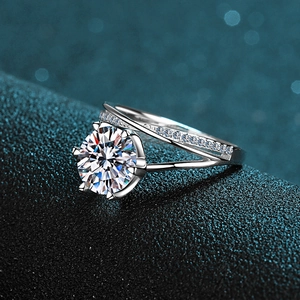 Bague en argent 925 classique avec moissanite ronde de 3 carats et serti à six griffes