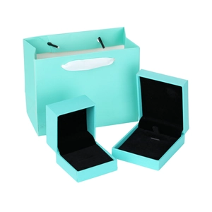Professional Jewelry Packaging Gift Box Set With Tote Bag Portable Ring Necklace Bracelet Storage Case 3D Floating Display Box