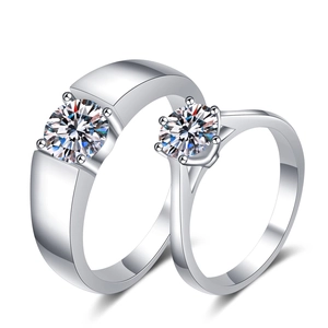 S925 sterling silver couple ring set with round moissanite in classic four-prong setting
