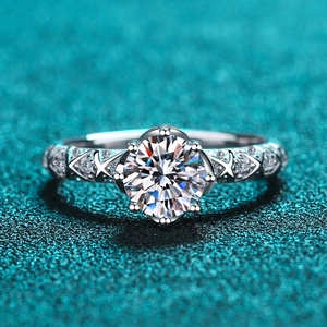 Lussuoso Anello in Argento Sterling 925 con Corona a Sei Griffe Moissanite Zirconia Intarsiato Anello di Fidanzamento da Sposa da Donna Alta Gioielleria Con Certificato GRA