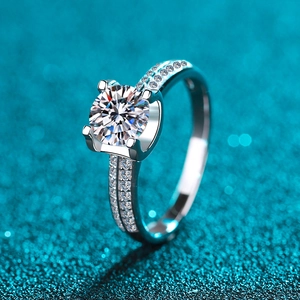Bague en Argent Sterling 925 Moissanite Zirconia Pour Femme Brillant Coupe Ronde Tête De Boeuf Incrustée Anniversaire Mariage Bijoux