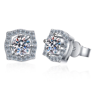 Square halo stud earrings in S925 silver with a brilliant-cut center moissanite stone