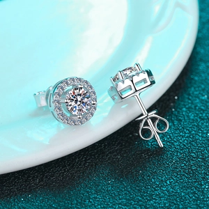 S925 sterling silver moissanite halo stud earrings with brilliant round cut stones