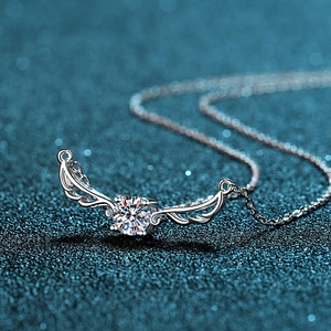 925 Sterling Silver Angel Wings Pendant Necklace For Women Moissanite Zirconia Clavicle Chain Elegant Jewelry Anniversary Gift