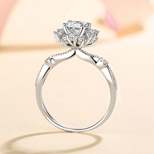 925 silver sunflower ring with 1ct moissanite and twisted micro-pave band