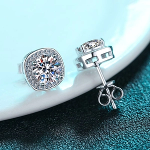 Klassische S925 Sterlingsilber Halo-Ohrstecker mit 1 Karat rundem Brillantschliff-Moissanit