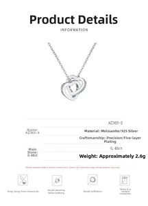 Vue détaillée du collier cœurs entrelacés en argent S925 avec pierres Moissanite