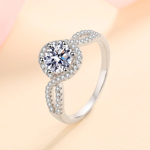 Eleganter Ring aus S925 Sterlingsilber mit 1 Karat Moissanit und gedrehter Unendlichkeitsband