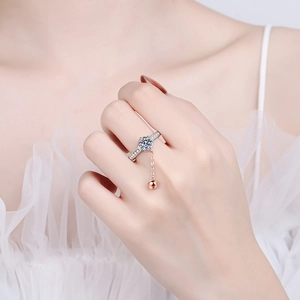 S925 sterling silver ring with sparkling round moissanite and rose gold bead chain