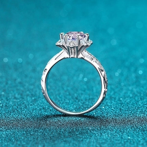 S925 sterling silver flower ring with a 1-carat pink moissanite and heart engraving