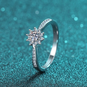 S925 Sterling Silver Ring For Women Inlaid Moissanite Flower Ring Sparkling Wedding Engagement Finger Jewelry Gift