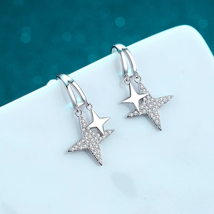 Boucles d'oreilles étoiles en argent S925 avec pierres moissanites scintillantes pavées