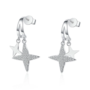 Boucles d'oreilles étoile en argent S925 avec pavé de moissanite étincelant
