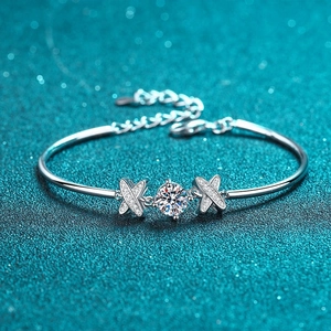 925 Sterling Silver Moissanite Bracelet For Women Elegant X Shape 1 Carat Round Cut Adjustable Bangle Fashion Jewelry