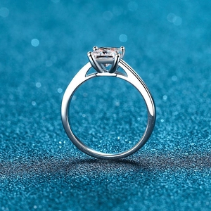 Classic S925 sterling silver four-prong ring with radiant cut moissanite diamond