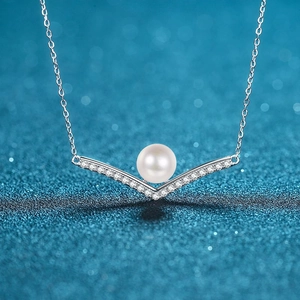 S925 Sterling Silver V-Shape Moissanite Necklace With Round White Freshwater Pearl Pendant For Women Minimalist Jewelry
