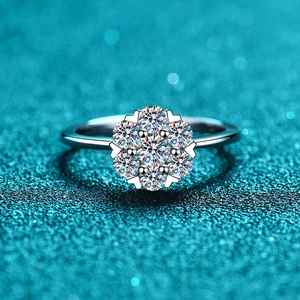 Bague élégante en argent sterling S925 avec moissanite en forme de cœur et six griffes