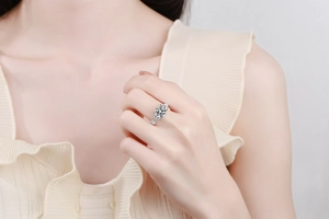 Close-up of a 3-carat round brilliant cut moissanite ring set in S925 sterling silver