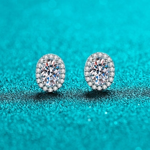 Boucles d'Oreilles Clous Moissanite en Argent Sterling 925 Luxe pour Femme Taille Ovale Halo Bijoux Pierre Brillante Cadeau