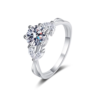 Exquisite S925 sterling silver 1ct moissanite ring with six-prong flower setting