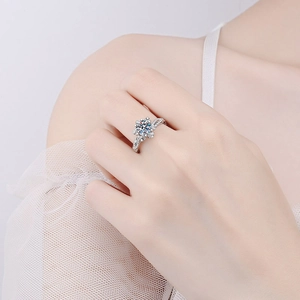 Bague élégante en argent sterling 925 avec moissanite, anneau torsadé et serti griffes