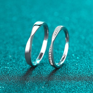 S925 sterling silver moissanite couple rings set featuring mobius twist design