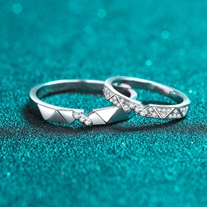 Minimalist S925 sterling silver couple rings with moissanite and geometric faceted design