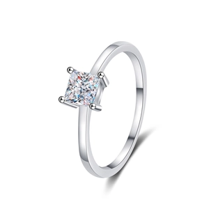 Classic S925 silver ring featuring princess cut moissanite in a four-prong setting
