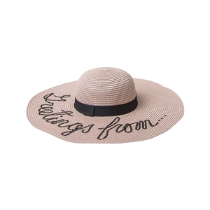 Chapeau de paille rose avec ruban noir et broderie Greetings from élégante