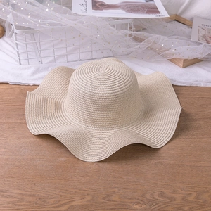 Women Summer Wide Brim Paper Straw Hat Elegant Wavy Edge Sun Hat Foldable Breathable Beach Straw Hat For Travel Vacation